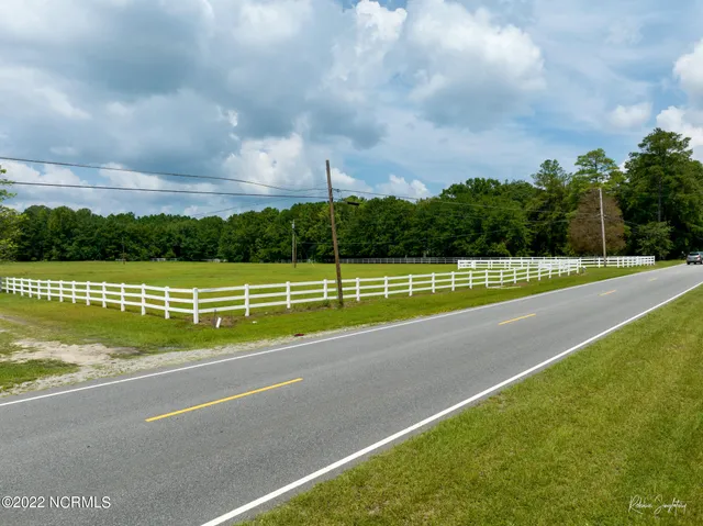 $185,000 | 7 Cheraw Road, Hamlet, NC 28345