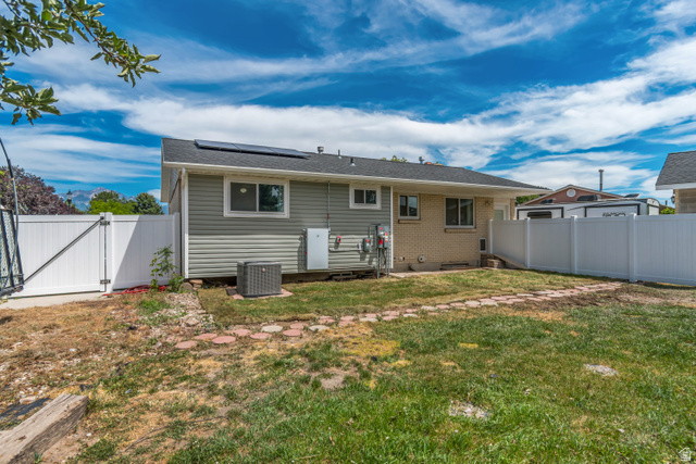 7222 Robin Way West Jordan, UT 84084 - Photo 26 of 32