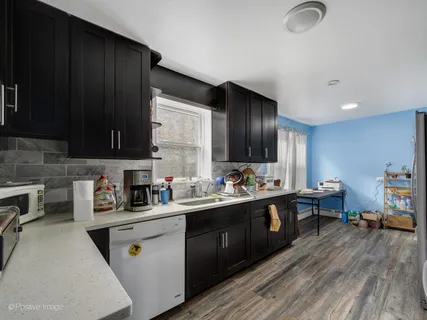 $900,000 | 6309 North Washtenaw Avenue, Chicago, IL 60659
