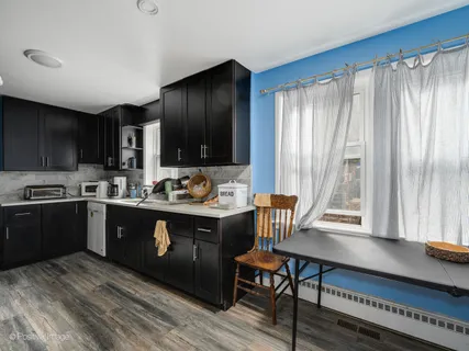 $900,000 | 6309 North Washtenaw Avenue, Chicago, IL 60659