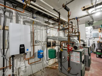 $900,000 | 6309 North Washtenaw Avenue, Chicago, IL 60659