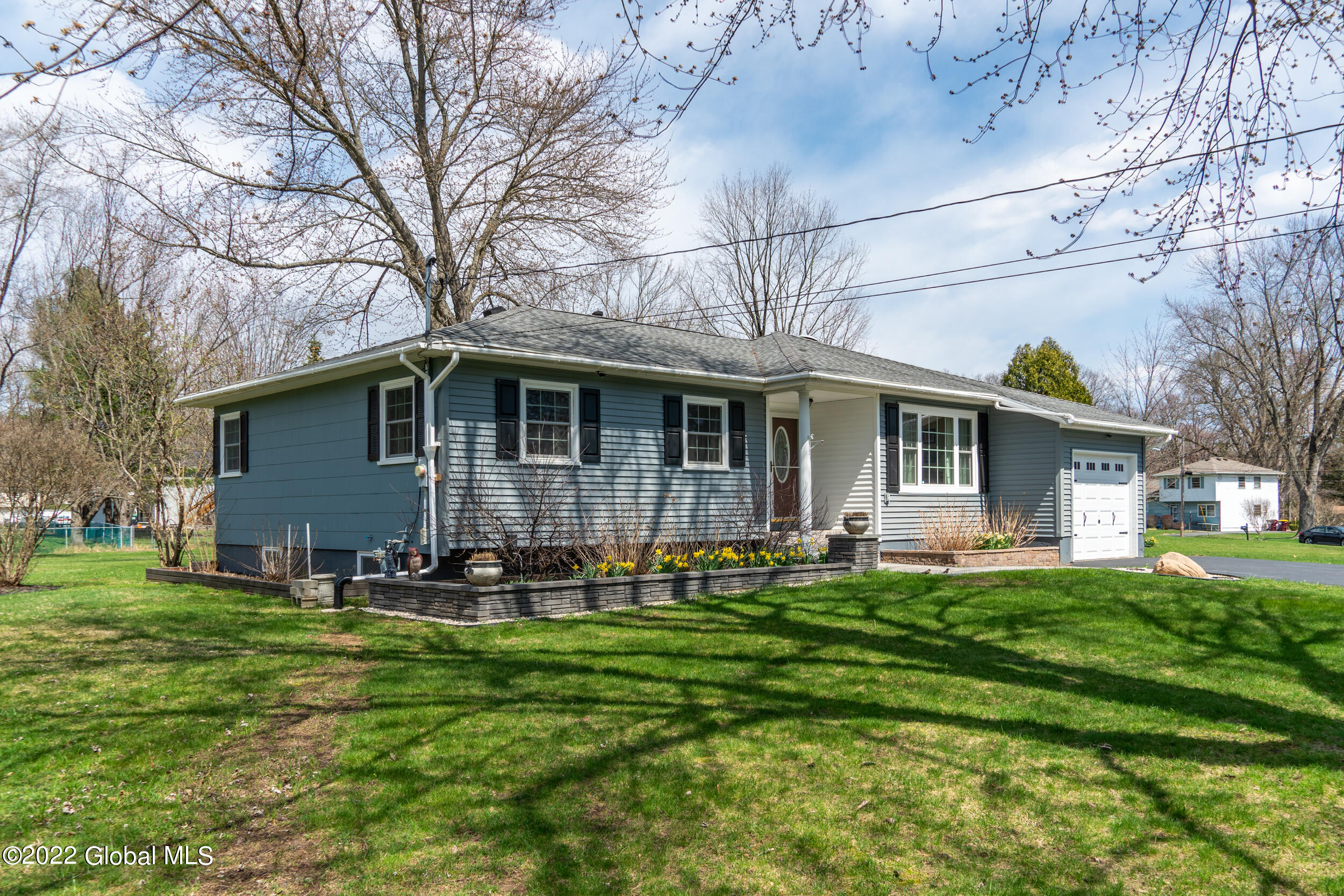 26 Eberle Road Colonie, NY 12110 - Photo 3 of 36 DSC09915-HDR