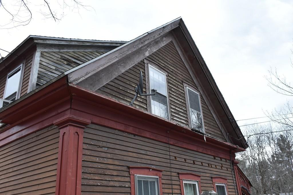 96 Fitchburg Road Townsend, MA 01469 - Photo 4 of 19 a view of a building