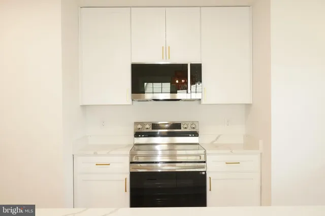 $599,999 | 7212 Princess Anne Court, Warrenton, VA 20187