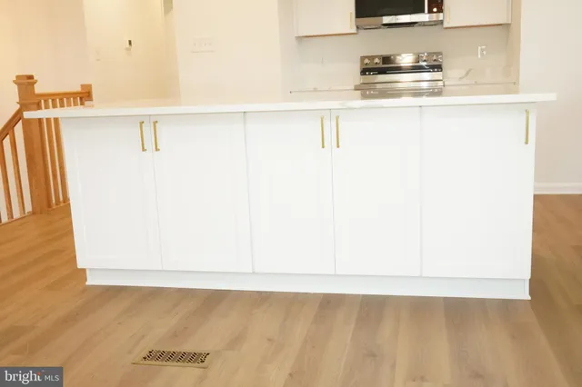 $599,999 | 7212 Princess Anne Court, Warrenton, VA 20187