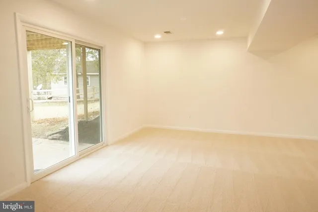 $599,999 | 7212 Princess Anne Court, Warrenton, VA 20187