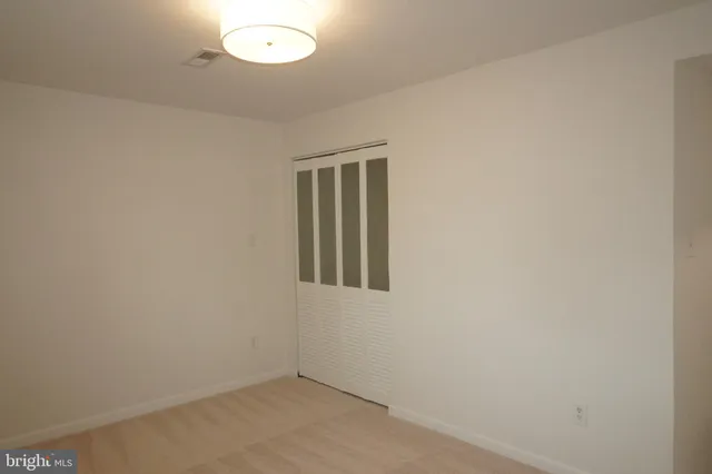 $599,999 | 7212 Princess Anne Court, Warrenton, VA 20187