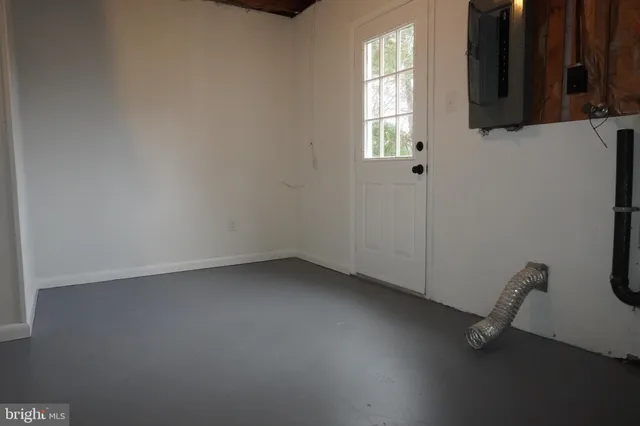 $599,999 | 7212 Princess Anne Court, Warrenton, VA 20187