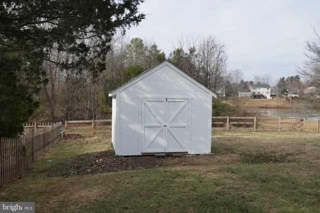 $599,999 | 7212 Princess Anne Court, Warrenton, VA 20187