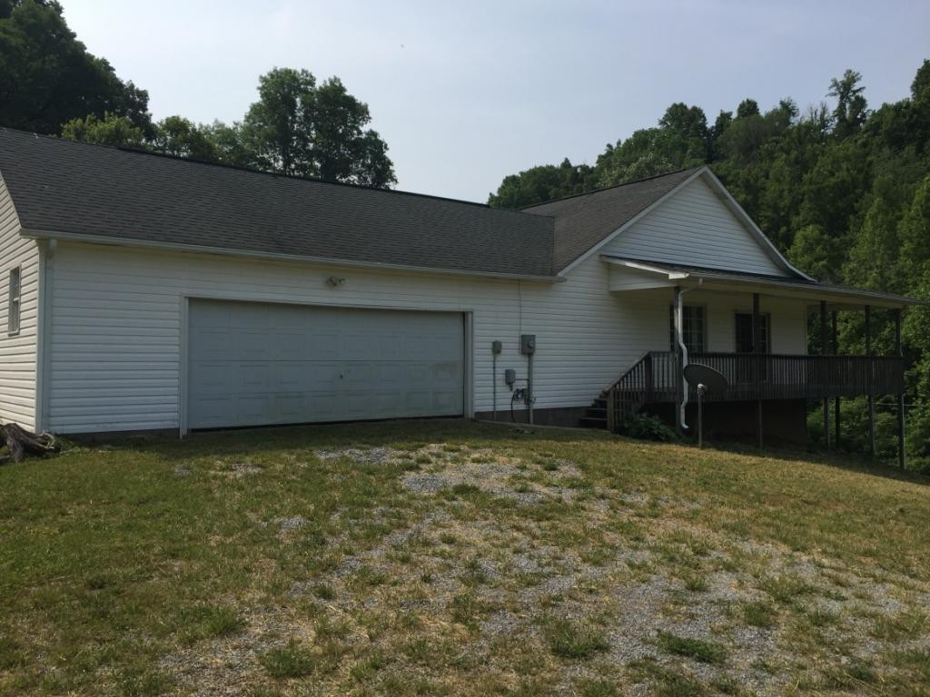 133 Blevins Hollow Road Elizabethton, TN 37643 - Photo 2 of 24 Photo 2