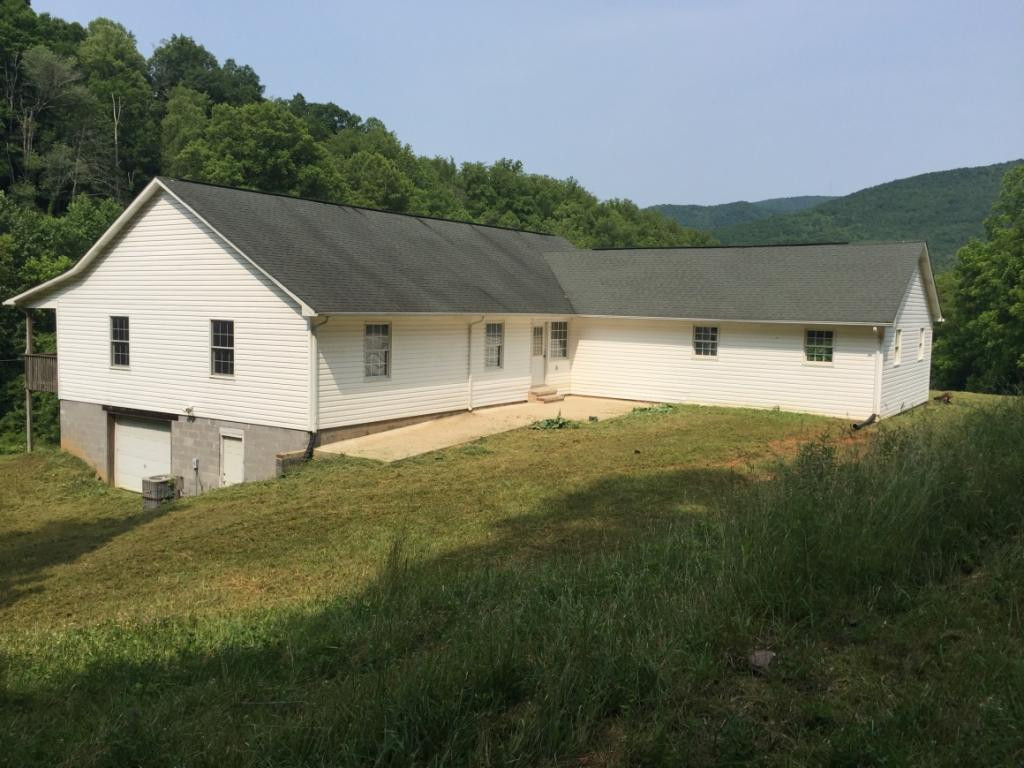 133 Blevins Hollow Road Elizabethton, TN 37643 - Photo 4 of 24 Photo 4