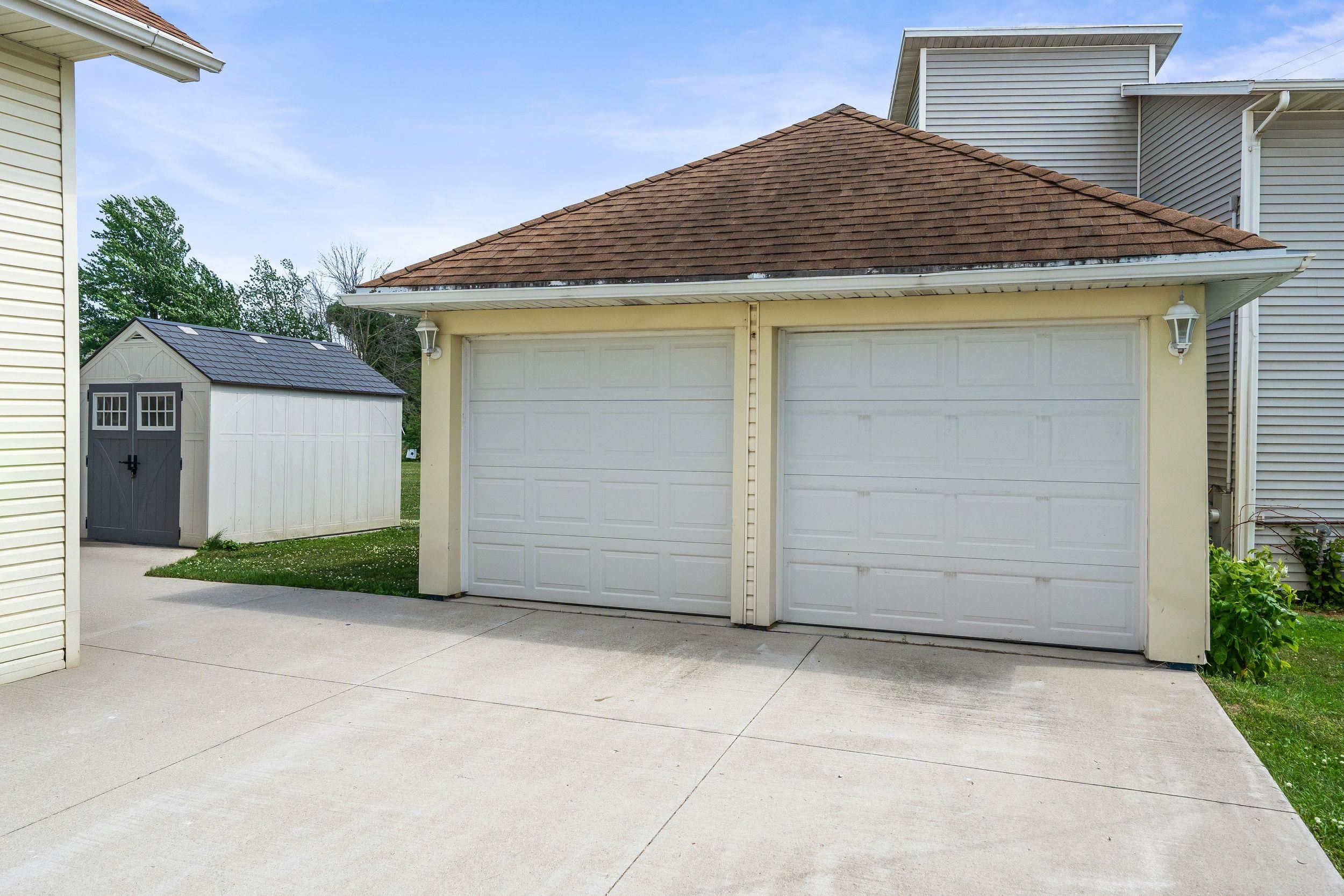 381 Main Street Potter, WI 54160 - Photo 4 of 35