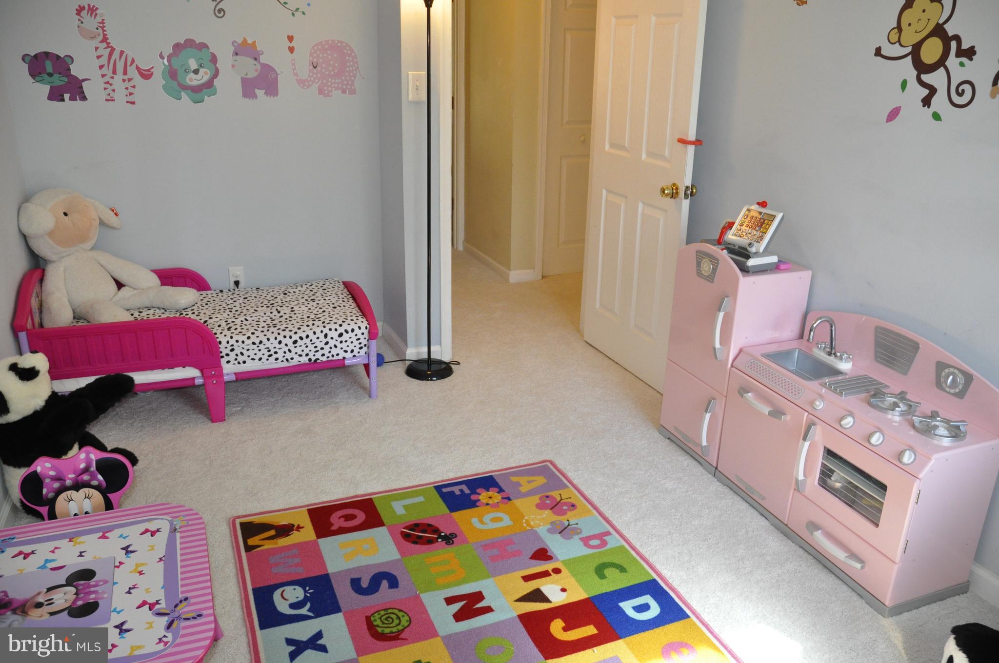 2422 Southgate Square Reston, VA 20191 - Photo 12 of 25 Bedroom