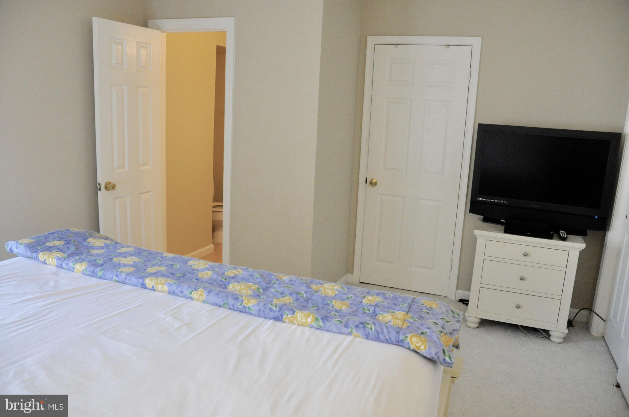 2422 Southgate Square Reston, VA 20191 - Photo 15 of 25 Bedroom (Master)