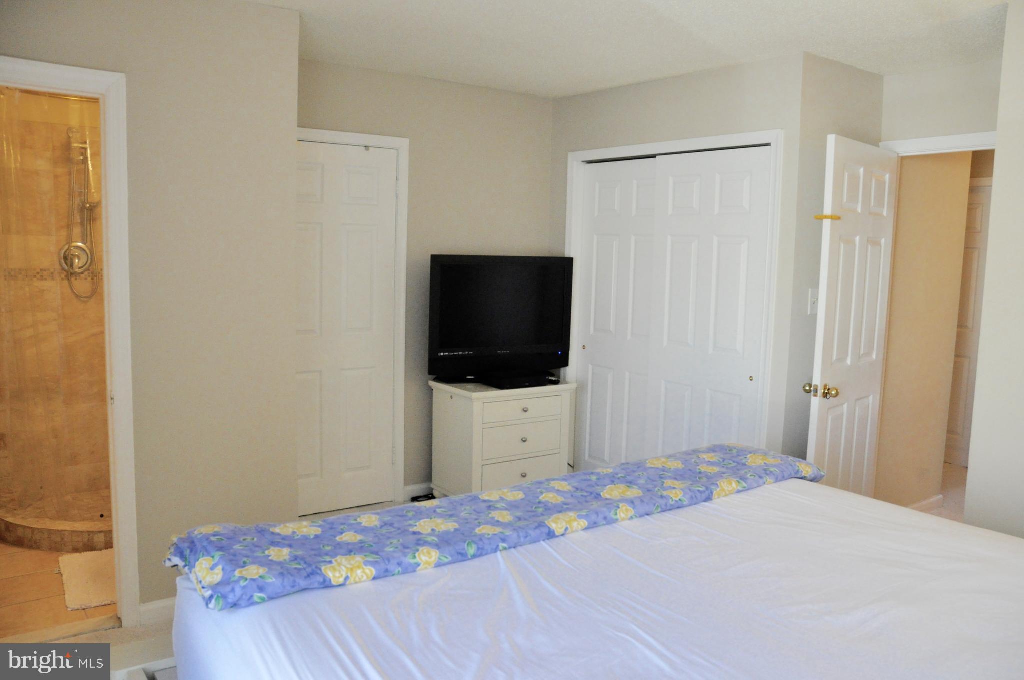 2422 Southgate Square Reston, VA 20191 - Photo 16 of 25 Bedroom (Master)