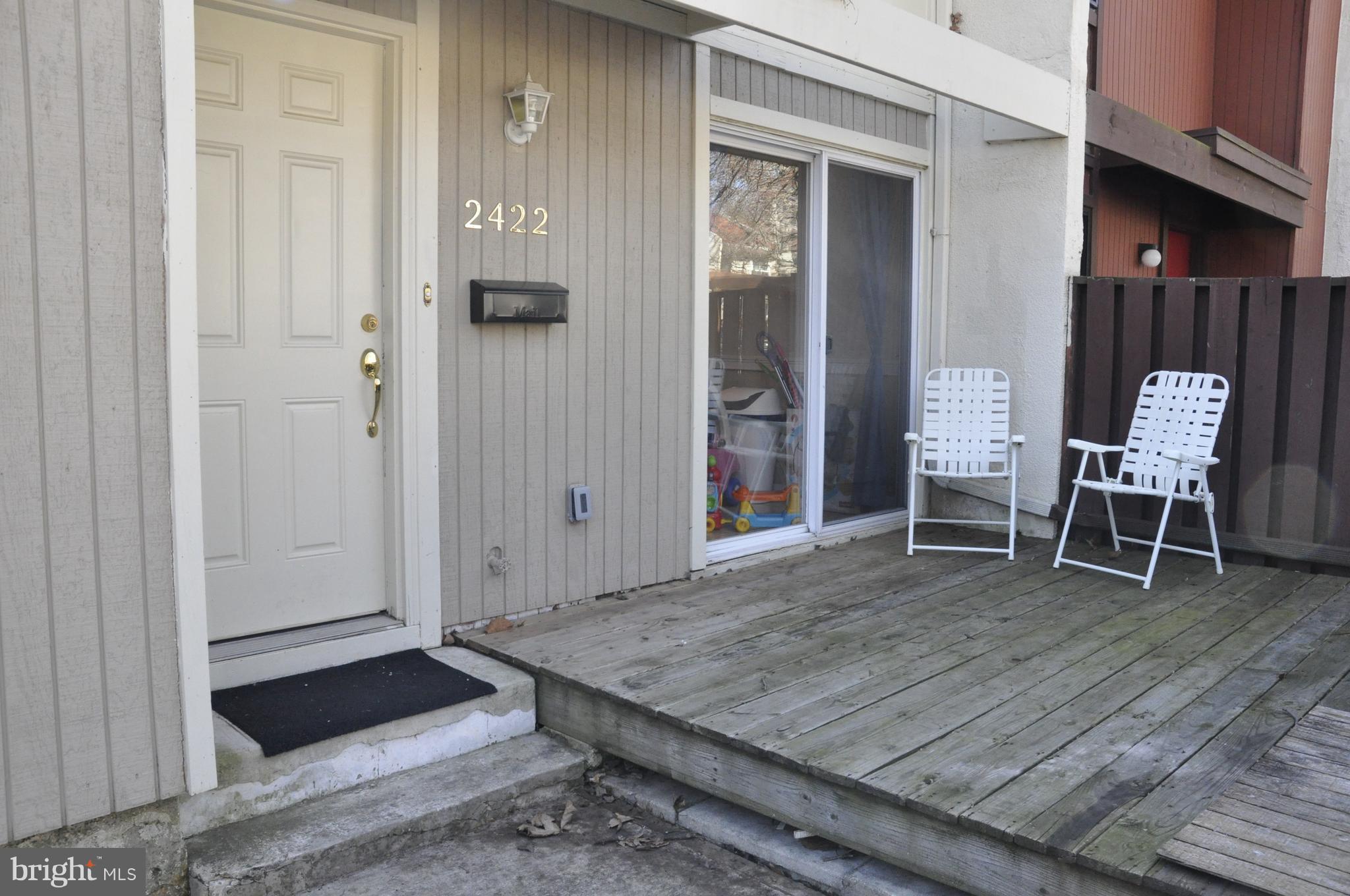 2422 Southgate Square Reston, VA 20191 - Photo 24 of 25 Exterior (Front)