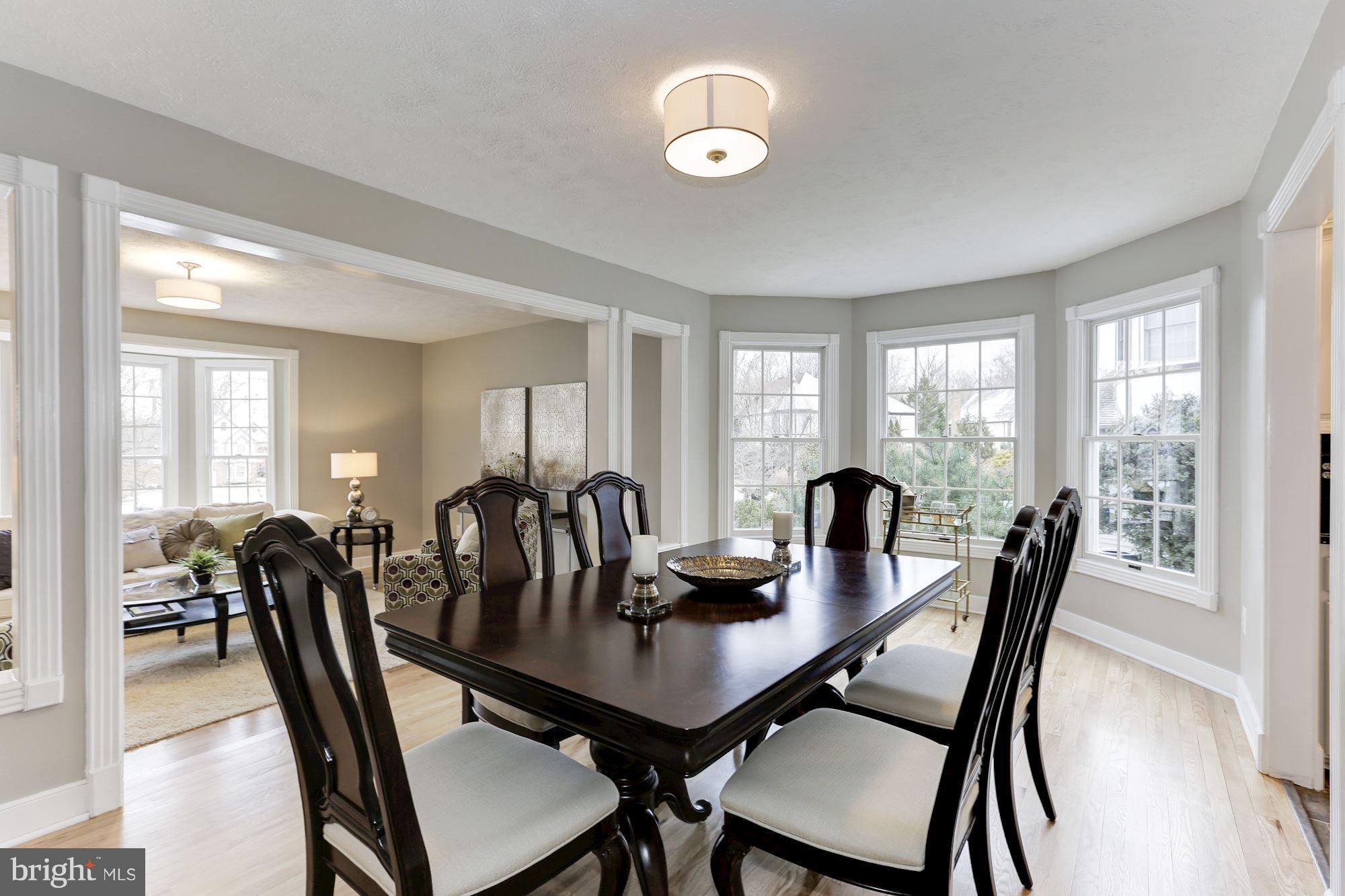64 Rutherford Circle Sterling, VA 20165 - Photo 5 of 30 SUNNY BAY WINDOW IN DINING ROOM