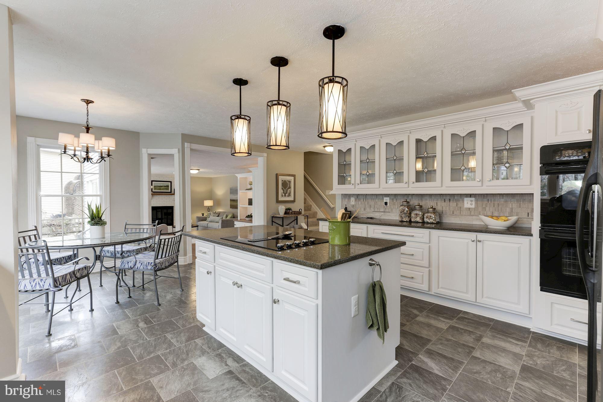 64 Rutherford Circle Sterling, VA 20165 - Photo 8 of 30 GORGEOUS QUARTZ COUNTERTOPS