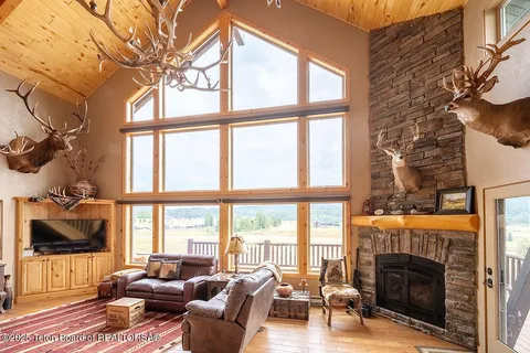 $1,345,000 | 55 South Ridge Road, Smoot, WY 83126