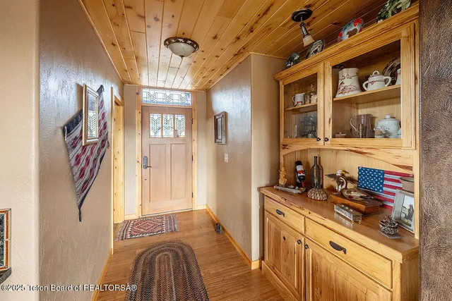 $1,345,000 | 55 South Ridge Road, Smoot, WY 83126