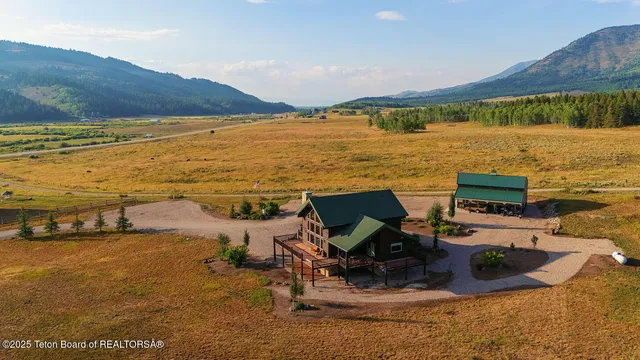 $1,345,000 | 55 South Ridge Road, Smoot, WY 83126
