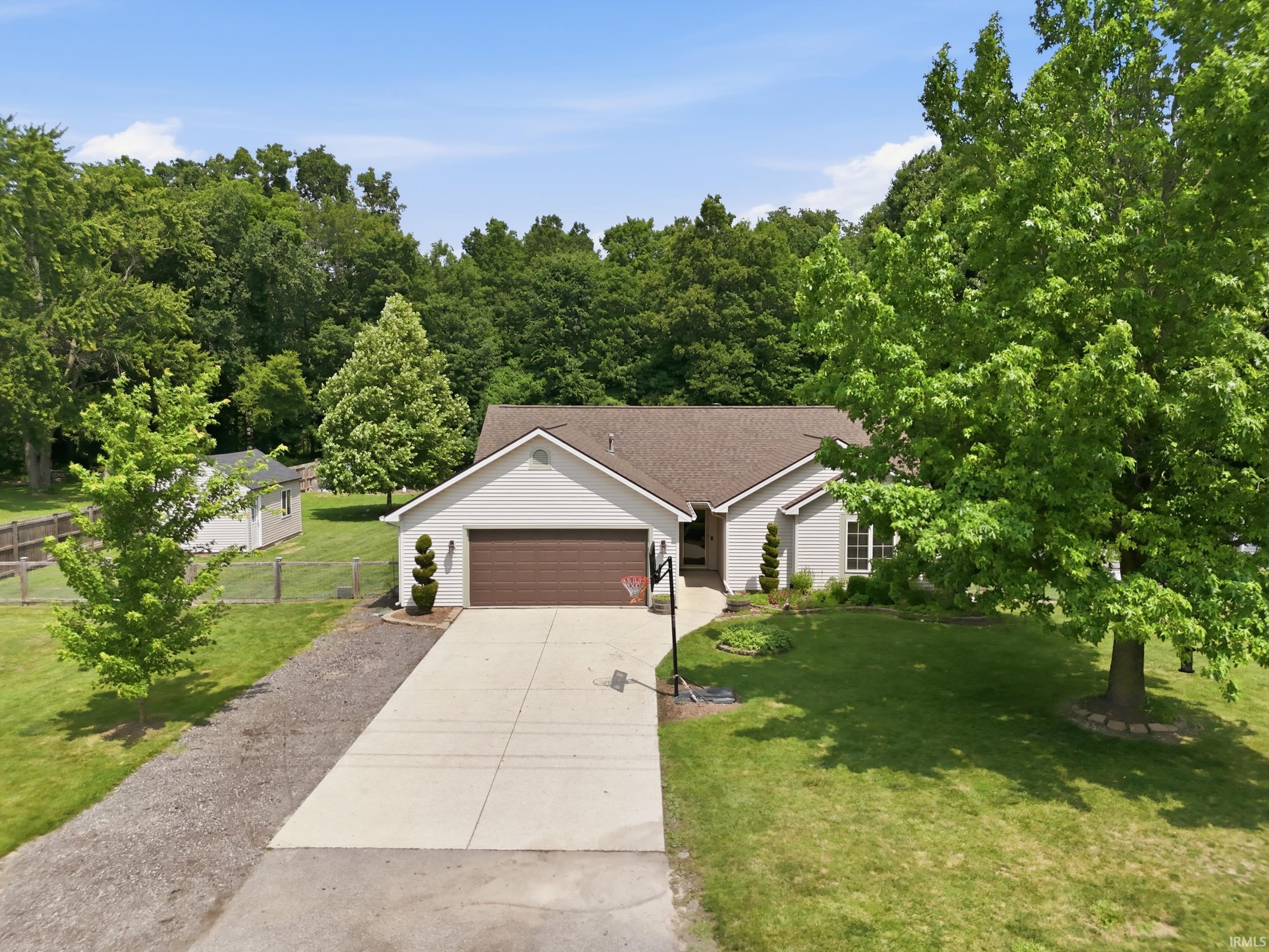 2216 West Shoaff Road Huntertown, IN 46748 - Photo 4 of 50