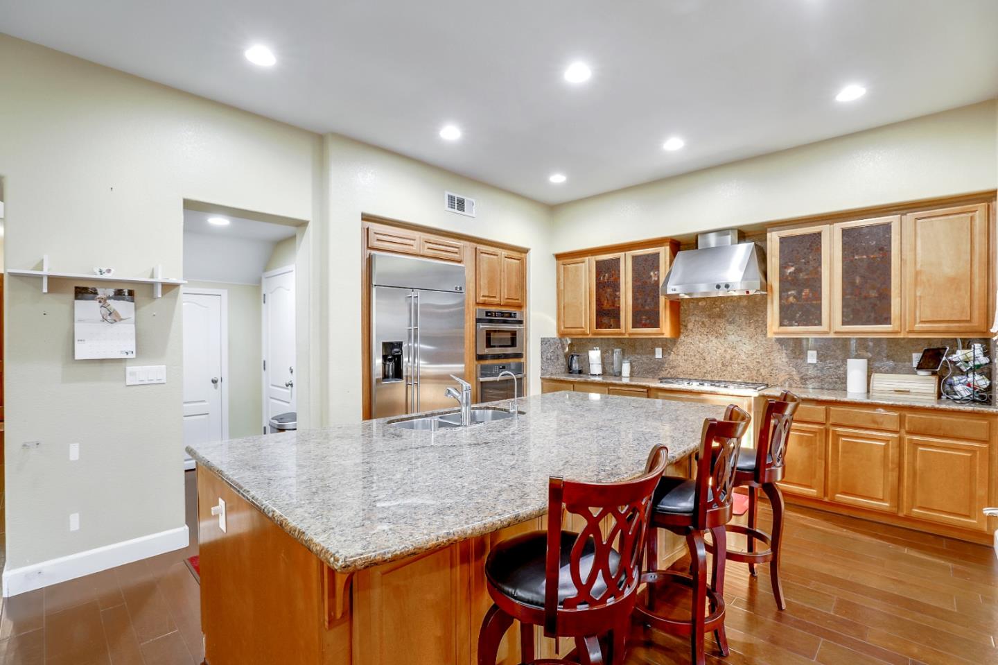 151 Avalon Court San Ramon, CA 94582 - Photo 8 of 34 Gallery Image 8