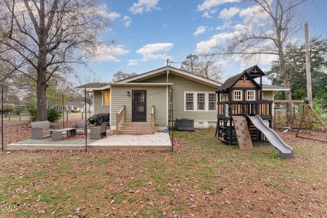 $275,000 | 205 West South Street, Fremont, NC 27830