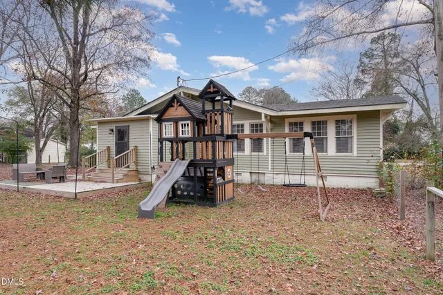 $275,000 | 205 West South Street, Fremont, NC 27830