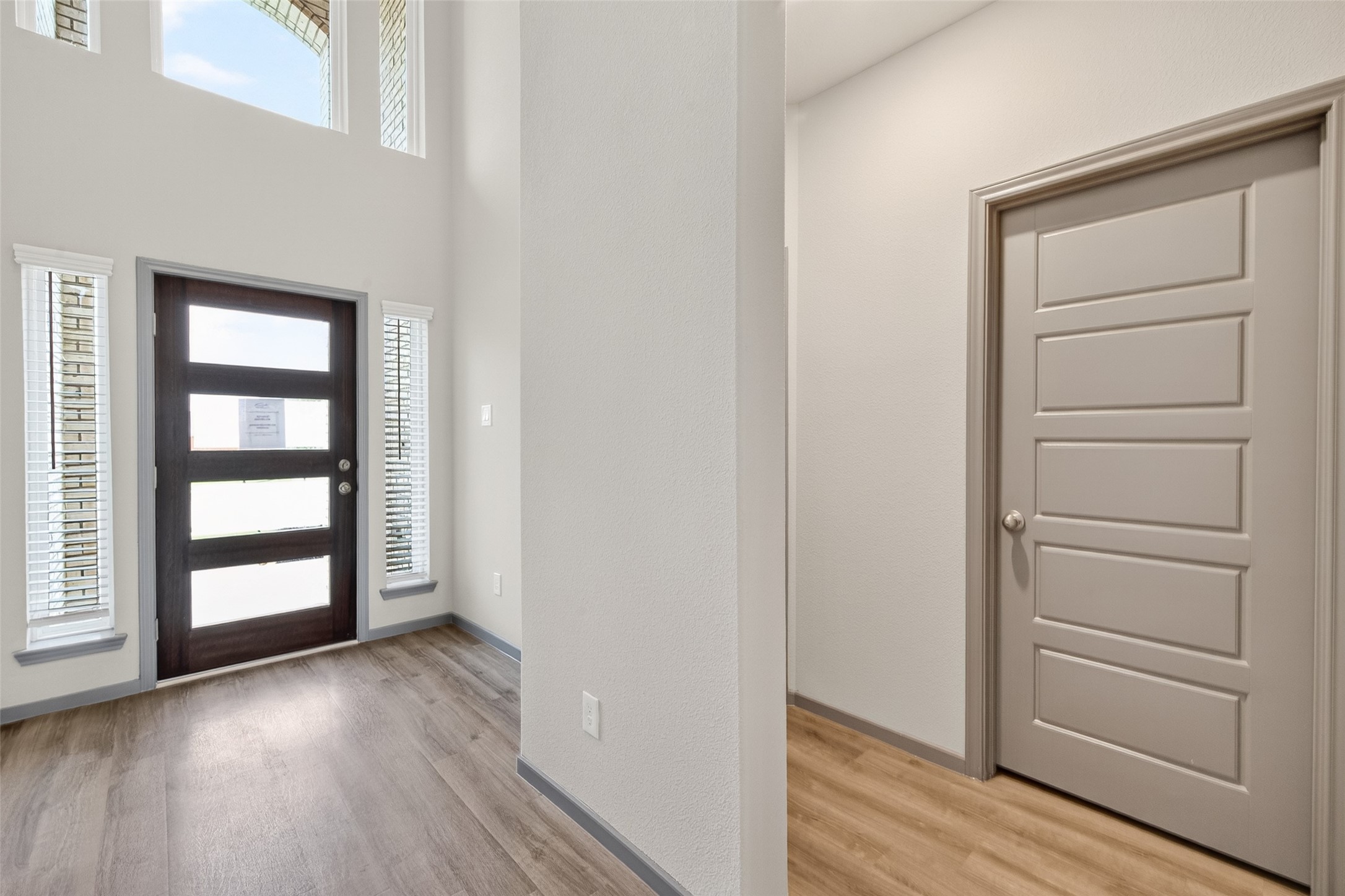 20911 Attalos Stoa Road Crosby, TX 77532 - Photo 3 of 40