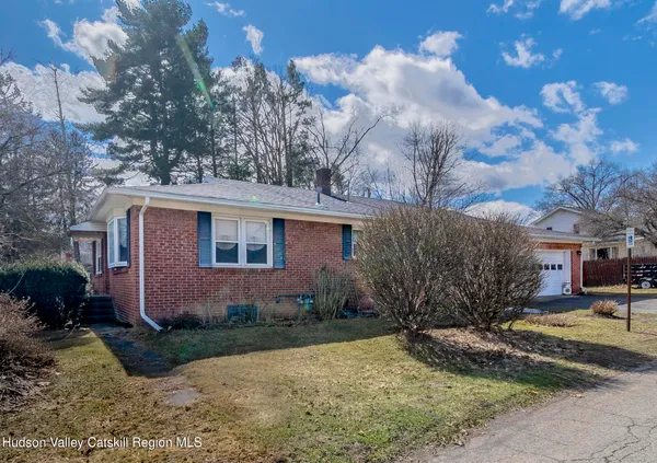 $325,000 | 377 East Chester Street, Kingston, NY 12401