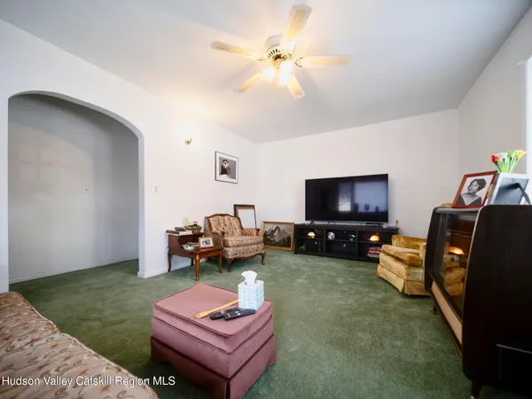 $325,000 | 377 East Chester Street, Kingston, NY 12401