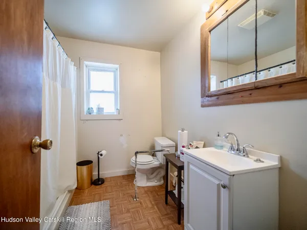 $325,000 | 377 East Chester Street, Kingston, NY 12401