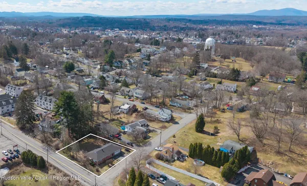 $325,000 | 377 East Chester Street, Kingston, NY 12401