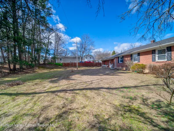 $325,000 | 377 East Chester Street, Kingston, NY 12401