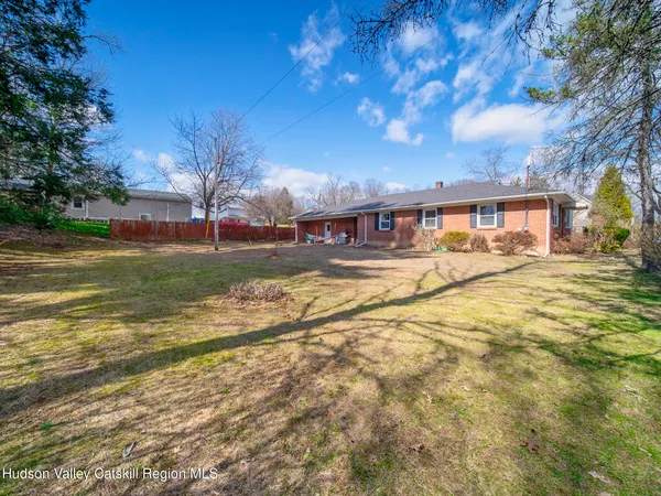 $325,000 | 377 East Chester Street, Kingston, NY 12401