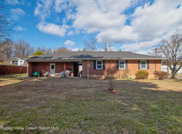 $325,000 | 377 East Chester Street, Kingston, NY 12401