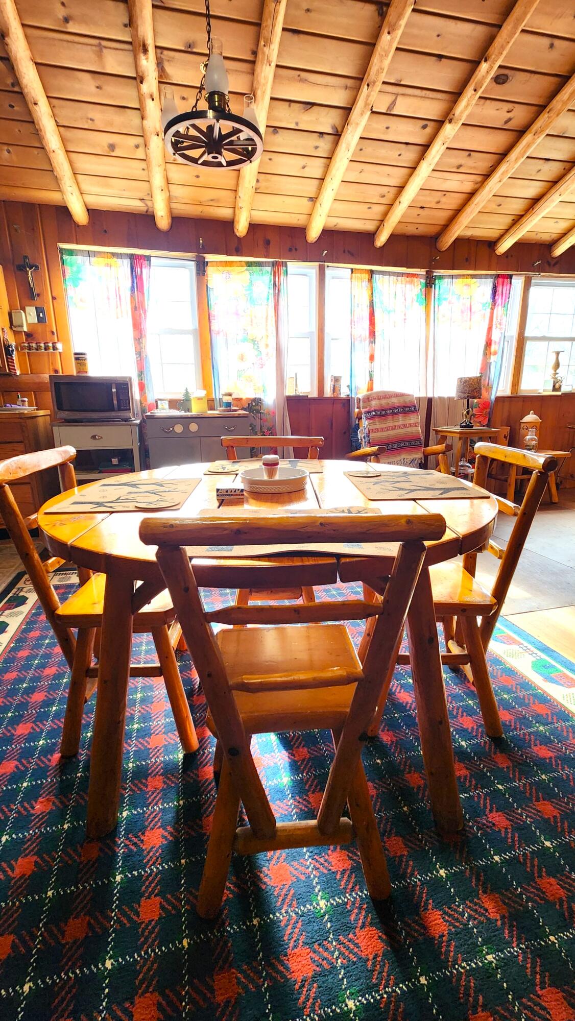 3981 East West Resort Road Alanson, MI 49706 - Photo 18 of 50 Dining area