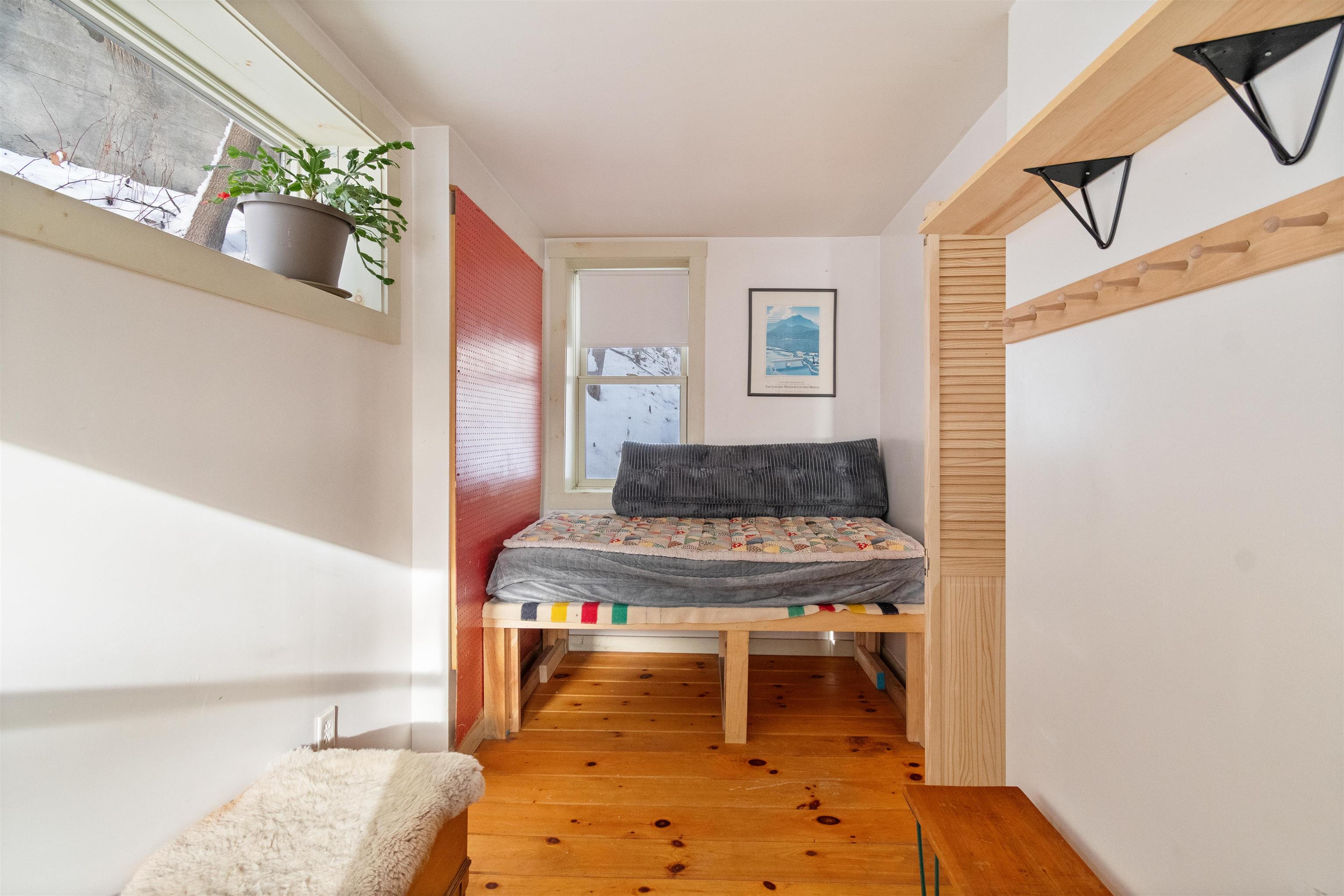 12 Hillside Avenue Montpelier, VT 05633 - Photo 9 of 37