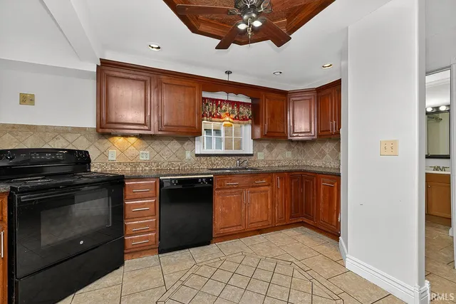 $209,900 | 143 Kenyon Avenue, Elkhart, IN 46516