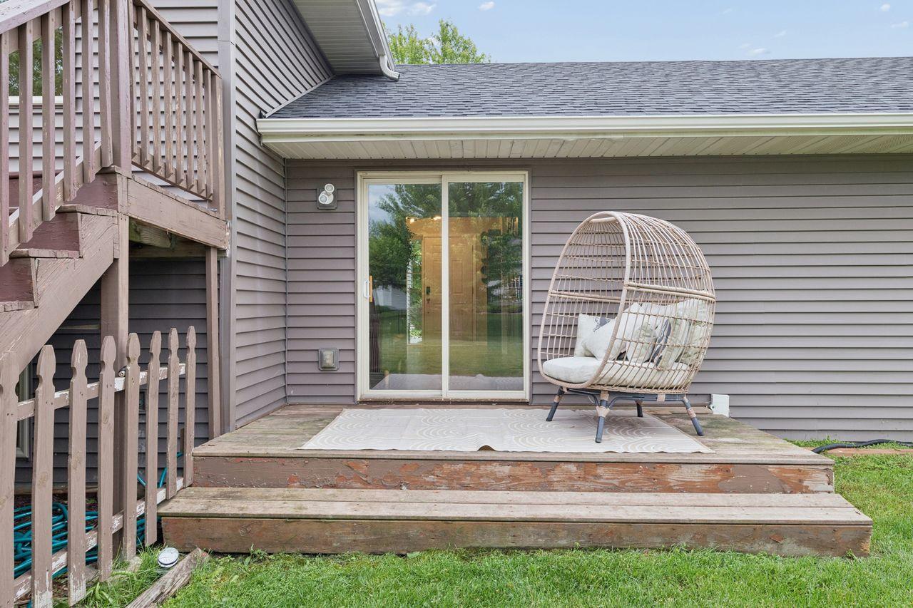 1146 Sparrow Road Waconia, MN 55387 - Photo 20 of 25