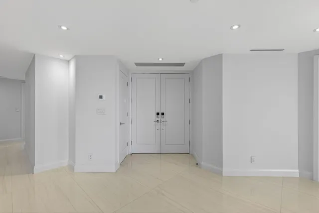 $5,500,000 | 1500 South Ocean Boulevard, Unit 1602, Boca Raton, FL 33432