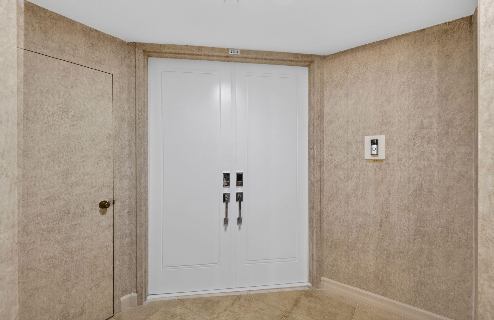 1500 South Ocean Boulevard, Unit 1602 Boca Raton, FL 33432 - Photo 50 of 88 Entry