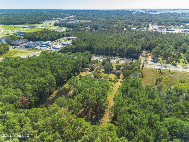 $299,900 | 14320 Mallett Road, Biloxi, MS 39532