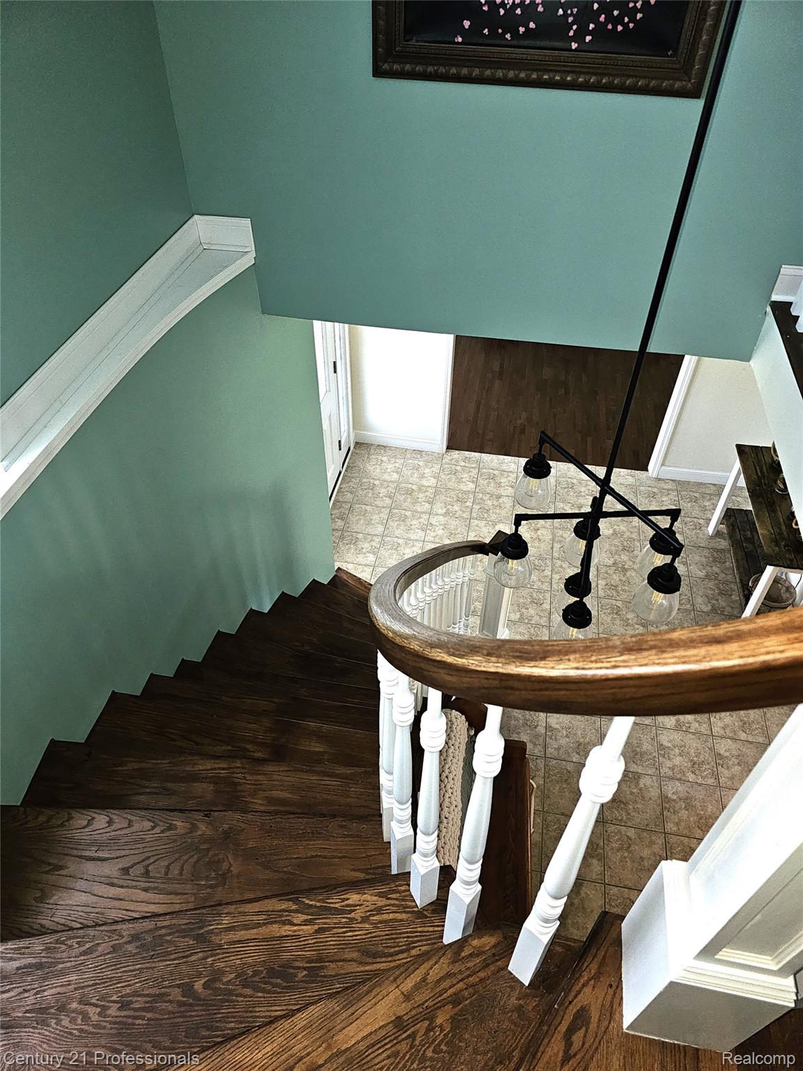 1508 Crooks Road Rochester, MI 48309 - Photo 27 of 43 Stairs to the upper level