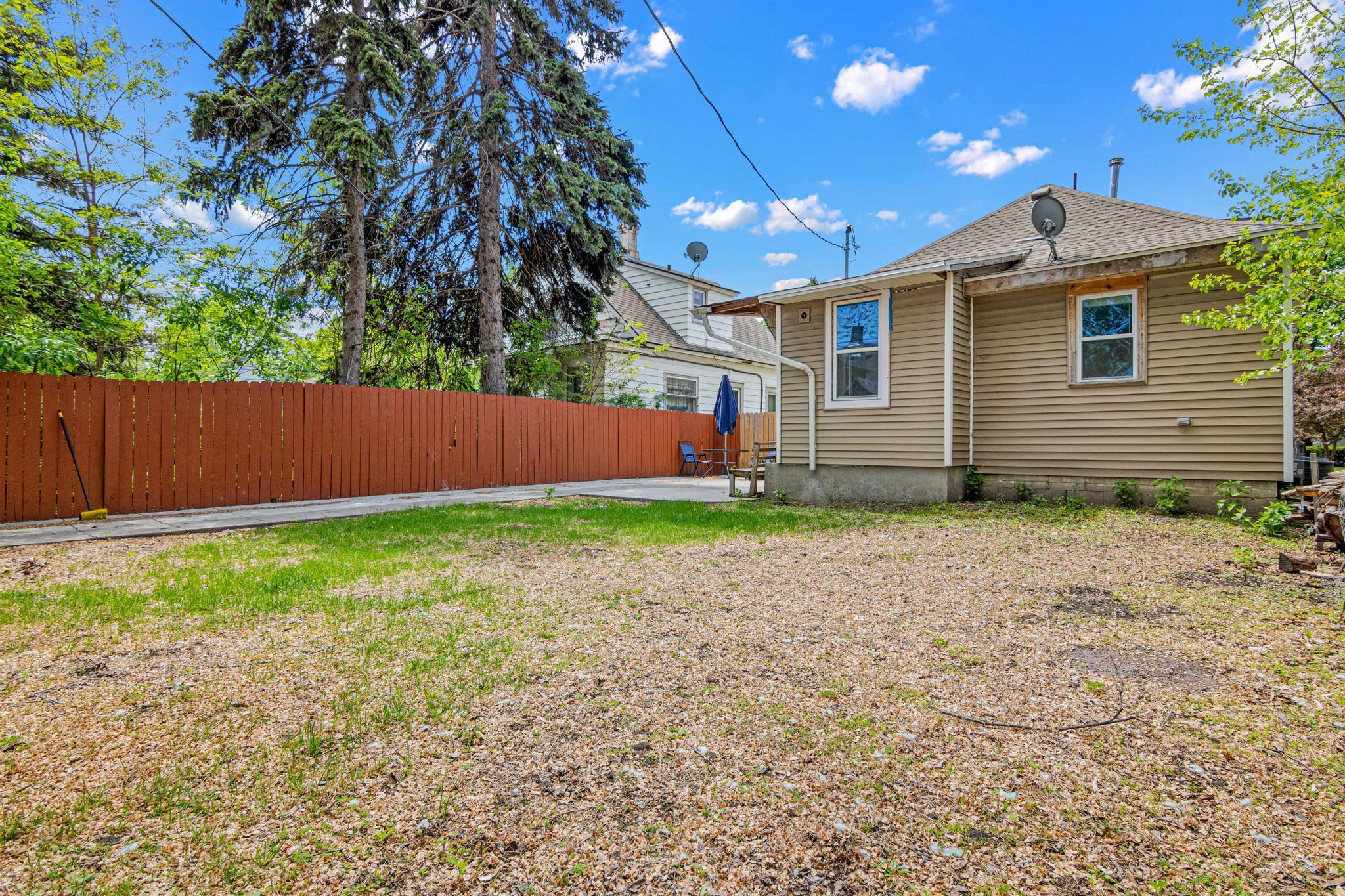 2411 Northeast Madison Street Minneapolis, MN 55418 - Photo 15 of 31