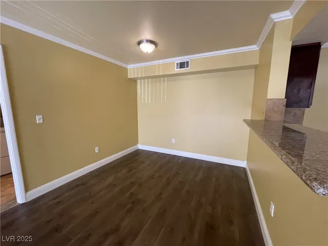 $1,075 | 1150 North Buffalo Drive, Unit 1041, Las Vegas, NV 89128