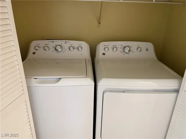 $1,075 | 1150 North Buffalo Drive, Unit 1041, Las Vegas, NV 89128