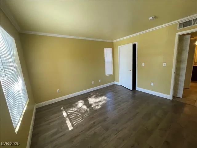 $1,075 | 1150 North Buffalo Drive, Unit 1041, Las Vegas, NV 89128