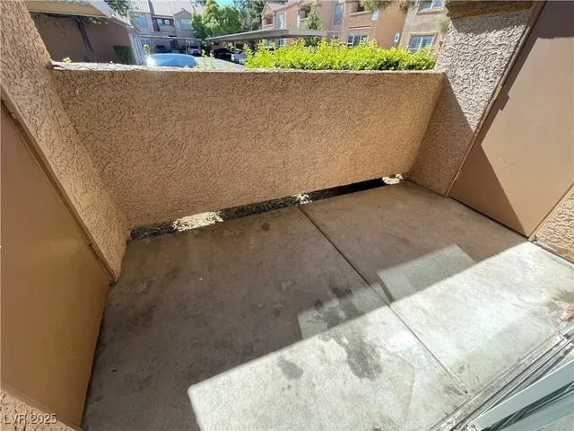 $1,075 | 1150 North Buffalo Drive, Unit 1041, Las Vegas, NV 89128
